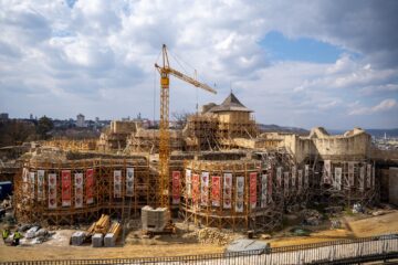 Gheorghe Șoldan după ce verificat lucrările de restaurare de la Cetatea de Scaun a Sucevei: „Am intervenit la timp și am salvat cetatea”
