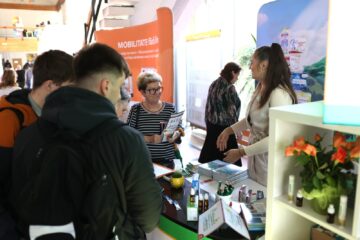 Sute de medici de familie se reunesc la USV, la o conferință de educație medicală pentru sănătatea pacienților