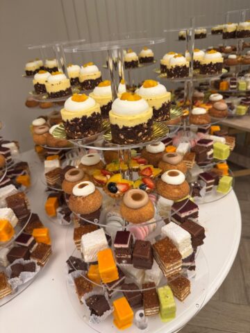 Esther Cakes: deserturi rafinate pentru cele mai importante evenimente