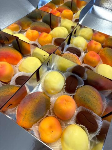 Esther Cakes: deserturi rafinate pentru cele mai importante evenimente