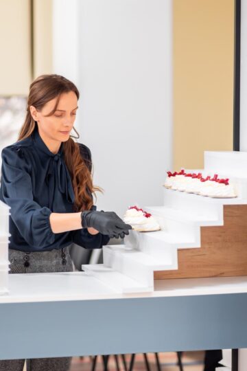 Esther Cakes: deserturi rafinate pentru cele mai importante evenimente