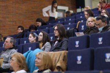 Sute de medici de familie se reunesc la USV, la o conferință de educație medicală pentru sănătatea pacienților