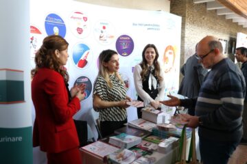 Sute de medici de familie se reunesc la USV, la o conferință de educație medicală pentru sănătatea pacienților