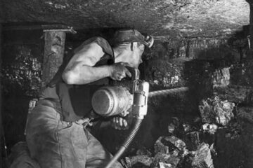 „Comoara din adîncuri” „Comoara din adîncuri”