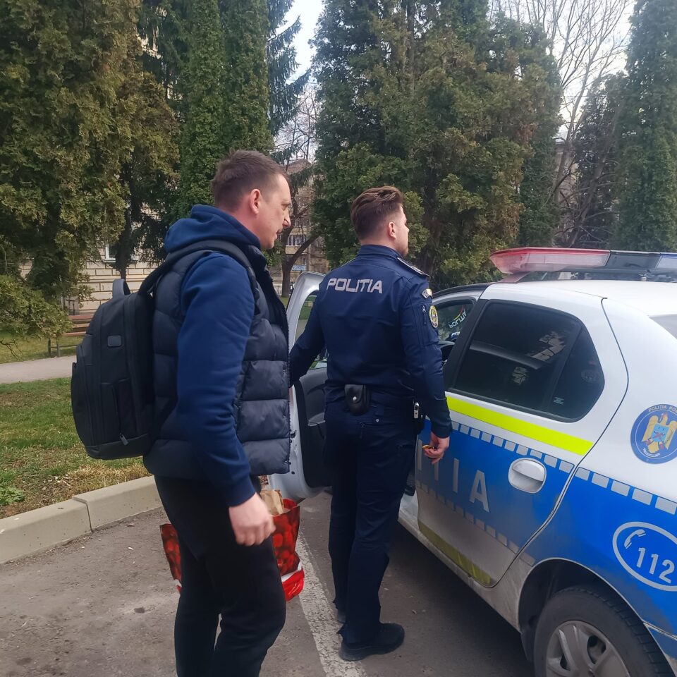 Șoferul care l-a accidentat grav pe locțiitorul comandatului ISU Fălticeni, reținut pentru tentativă de omor, a fost eliberat de un judecător joi după-amiază