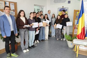 Activitate educativ-religioasă, la Liceul Tehnologic „Oltea Doamna” din Dolhasca