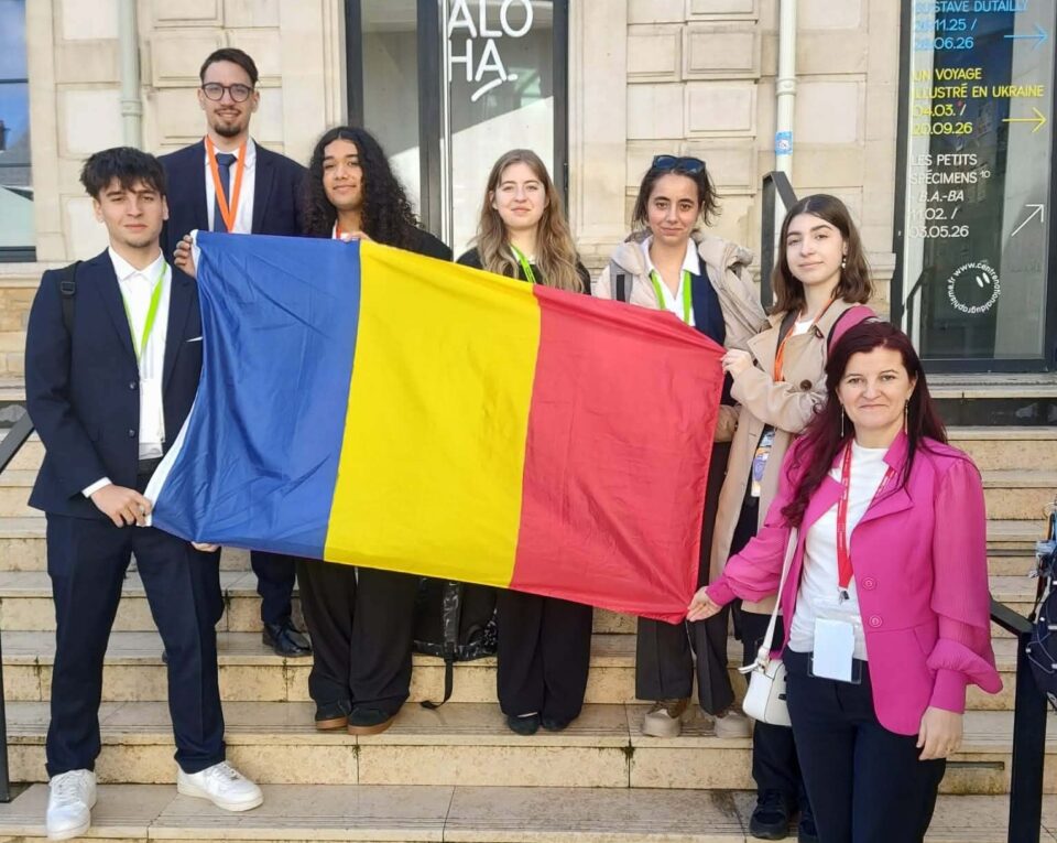 Șase elevi din cadrul Alianţei Franceze din Suceava participă la un concurs de dezbateri în Franța Șase elevi din cadrul Alianţei Franceze din Suceava participă la un concurs de dezbateri în Franța