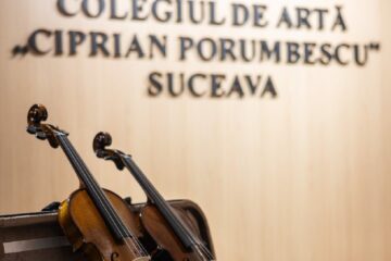 Elevi ai Colegiului de Artă, la Olimpiada de interpretare instrumentală, vocală și studii teoretice