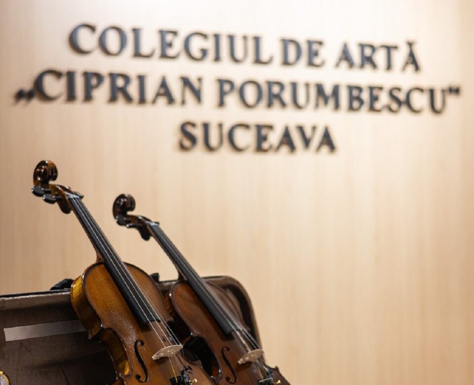 Elevi ai Colegiului de Artă, la Olimpiada de interpretare instrumentală, vocală și studii teoretice Elevi ai Colegiului de Artă, la Olimpiada de interpretare instrumentală, vocală și studii teoretice