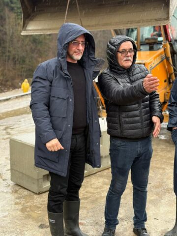 Avarie la un pod provizoriu, la intrarea în Ostra dinspre Stulpicani