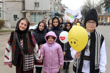 Marșul pentru viață la Fălticeni – mărturie a credinței și responsabilității comunitare