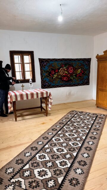 Ciocănești: Tradiția ouălor încondeiate, completată de inaugurarea a opt case restaurate, vechi de peste un secol