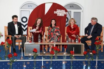 La Câmpulung Moldovenesc: femeia contemporană, între roluri și autenticitate