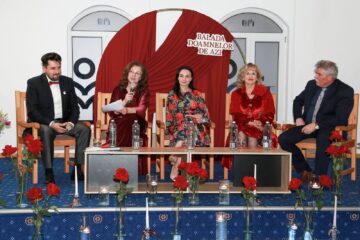 La Câmpulung Moldovenesc: femeia contemporană, între roluri și autenticitate La Câmpulung Moldovenesc: femeia contemporană, între roluri și autenticitate