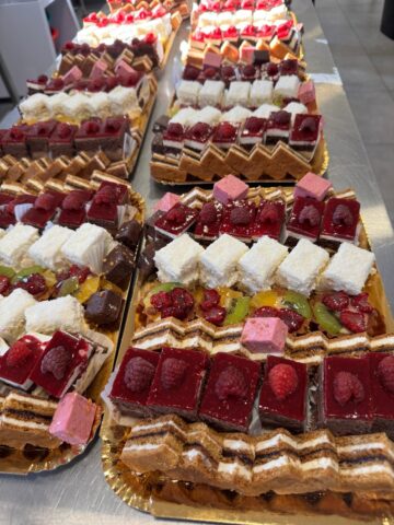 Comandă bunătăți pentru Paște de la Esther Cakes: babka, cozonac, pască și deserturi savuroase