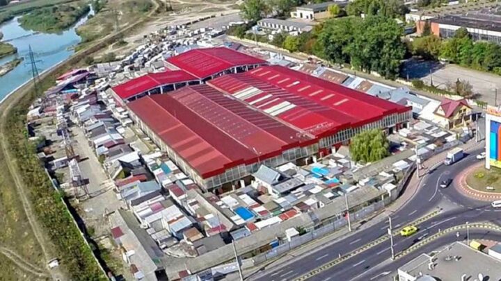 Bazarul Suceava Bazarul Suceava