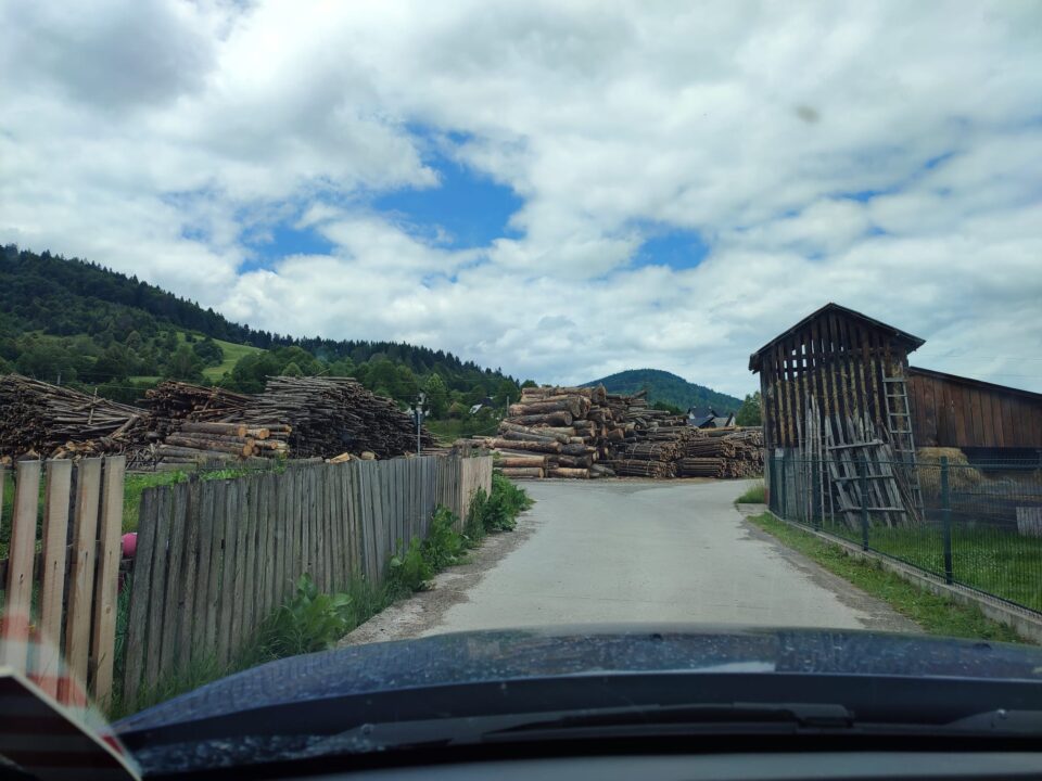 34 de puncte de prelucrare și depozitare a lemnului au fost verificate de Garda Forestieră Suceava în februarie 2026 34 de puncte de prelucrare și depozitare a lemnului au fost verificate de Garda Forestieră Suceava în februarie 2026