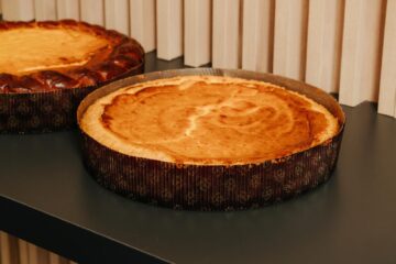 Comandă bunătăți pentru Paște de la Esther Cakes: babka, cozonac, pască și deserturi savuroase