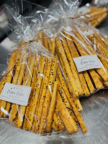 Comandă bunătăți pentru Paște de la Esther Cakes: babka, cozonac, pască și deserturi savuroase