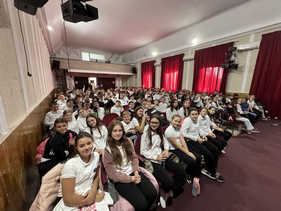 Programul „Educație prin teatru” de la Fălticeni, ediția a IV-a, în colaborare cu Teatrul pentru Copii și Tineret „Vasilache”