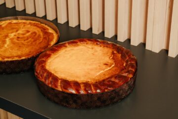 Comandă bunătăți pentru Paște de la Esther Cakes: babka, cozonac, pască și deserturi savuroase