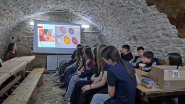 Ateliere creative. Tradiții și obiceiuri de Paște, la Hanul Domnesc