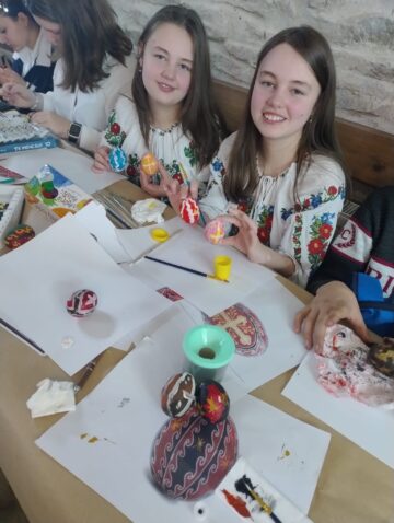 Ateliere creative. Tradiții și obiceiuri de Paște, la Hanul Domnesc