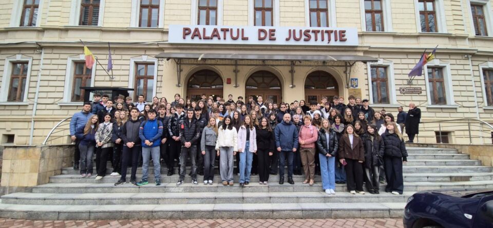 Educație juridică pentru elevii din județ