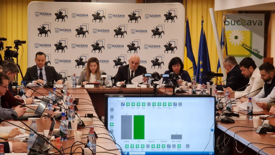 Licitarea locurilor de parcare continuă la Suceava, până la aprobarea unui nou Regulament, pentru care s-a înființat o comisie, în ședința de CL din 31 martie