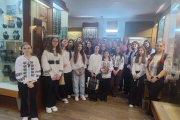 Ateliere creative. Tradiții și obiceiuri de Paște, la Hanul Domnesc Ateliere creative. Tradiții și obiceiuri de Paște, la Hanul Domnesc