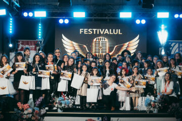 Peste 300 de concurenți din România, Republica Moldova și Ucraina, prezenți la Festivalul „Voci de Îngeri”, la Suceava. Află care sunt câștigătorii