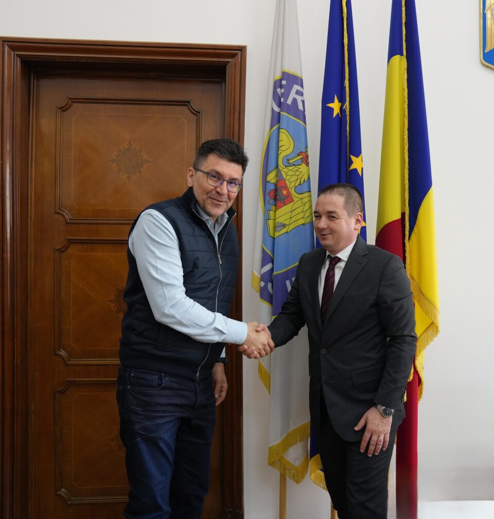 Parteneriat semnat între Alexandru Nicolae Bociu, președintele ANSVSA, și președintele Asociației Producătorilor de Carne de Porc din România, David-Adrian Balaban-Oglan Parteneriat semnat între Alexandru Nicolae Bociu, președintele ANSVSA, și președintele Asociației Producătorilor de Carne de Porc din România, David-Adrian Balaban-Oglan