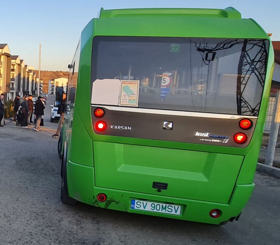 Linia 26, între Centrul Sucevei și cartierul „La Stejari”, revine în circulație