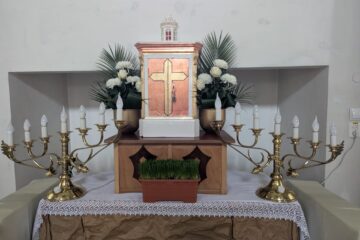 Liturghia Învieri, sâmbătă, la Biserica Romano-Catolică „Sfântul Ioan Nepomuk” din Suceava