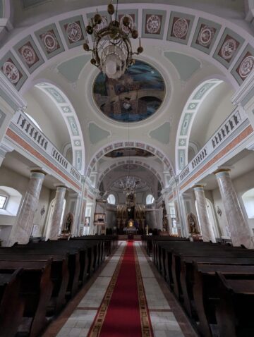 Liturghia Învieri, sâmbătă, la Biserica Romano-Catolică „Sfântul Ioan Nepomuk” din Suceava