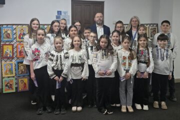 Expoziția „Icoana – fereastră spre Lumină”, la sediul Inspectoratului Școlar Județean Suceava