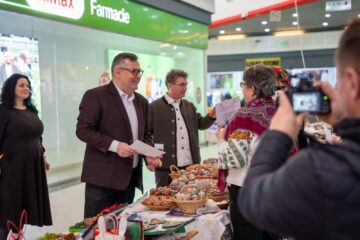 Nicolae Robu la deschiderea Târgului de Paști de la Suceava: „Astfel de inițiative ne reamintesc cât de importante sunt rădăcinile noastre și cât de frumos este să le păstrăm vii”