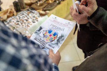 Nicolae Robu la deschiderea Târgului de Paști de la Suceava: „Astfel de inițiative ne reamintesc cât de importante sunt rădăcinile noastre și cât de frumos este să le păstrăm vii”