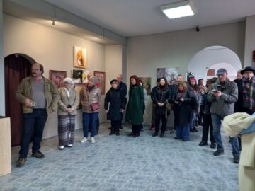 Raluca Schipor Baban: „ oferă un sens și o semnificație viziunii artistice individuale, o devoalare a conceptelor estetice colective”