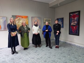 Raluca Schipor Baban: „ oferă un sens și o semnificație viziunii artistice individuale, o devoalare a conceptelor estetice colective”