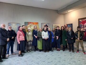 Raluca Schipor Baban: „ oferă un sens și o semnificație viziunii artistice individuale, o devoalare a conceptelor estetice colective”