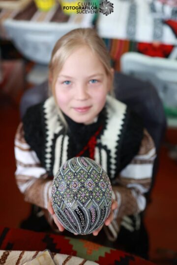 Comuna Moldovița a găzduit „perla festivalurilor de ouă încondeiate” din județul Suceava