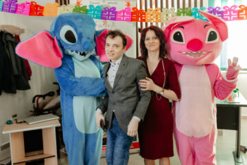 Asociația „Freamăt de speranță” a organizat a XIII-a ediție a evenimentului caritabil „Târgul de Vise al Iepurașului” Asociația „Freamăt de speranță” a organizat a XIII-a ediție a evenimentului caritabil „Târgul de Vise al Iepurașului”