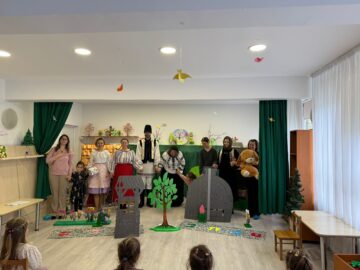 Părinții au fost actori pentru preșcolarii Grădiniței „Așchiuță” Suceava
