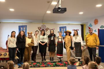 Părinții au fost actori pentru preșcolarii Grădiniței „Așchiuță” Suceava
