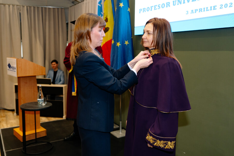 Veronica Grosu a primit titlul de Doctor Honoris Causa al Academiei de Studii Economice din Moldova