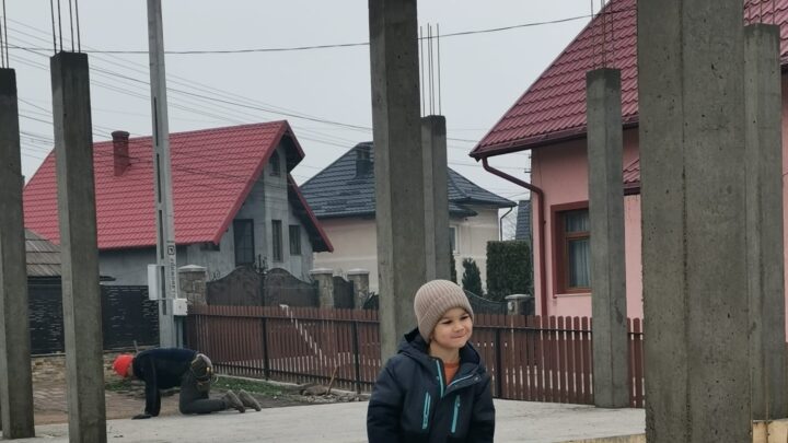 Solidaritate pentru familia Brânză din Putna: împreună putem ridica din nou „acasă”