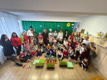 Părinții au fost actori pentru preșcolarii Grădiniței „Așchiuță” Suceava