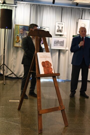 La Galeria de Artă a Centrului Cultural Bucovina a avut loc vernisajul expoziției Concursului Național de Artă Plastică „Ion Irimescu”