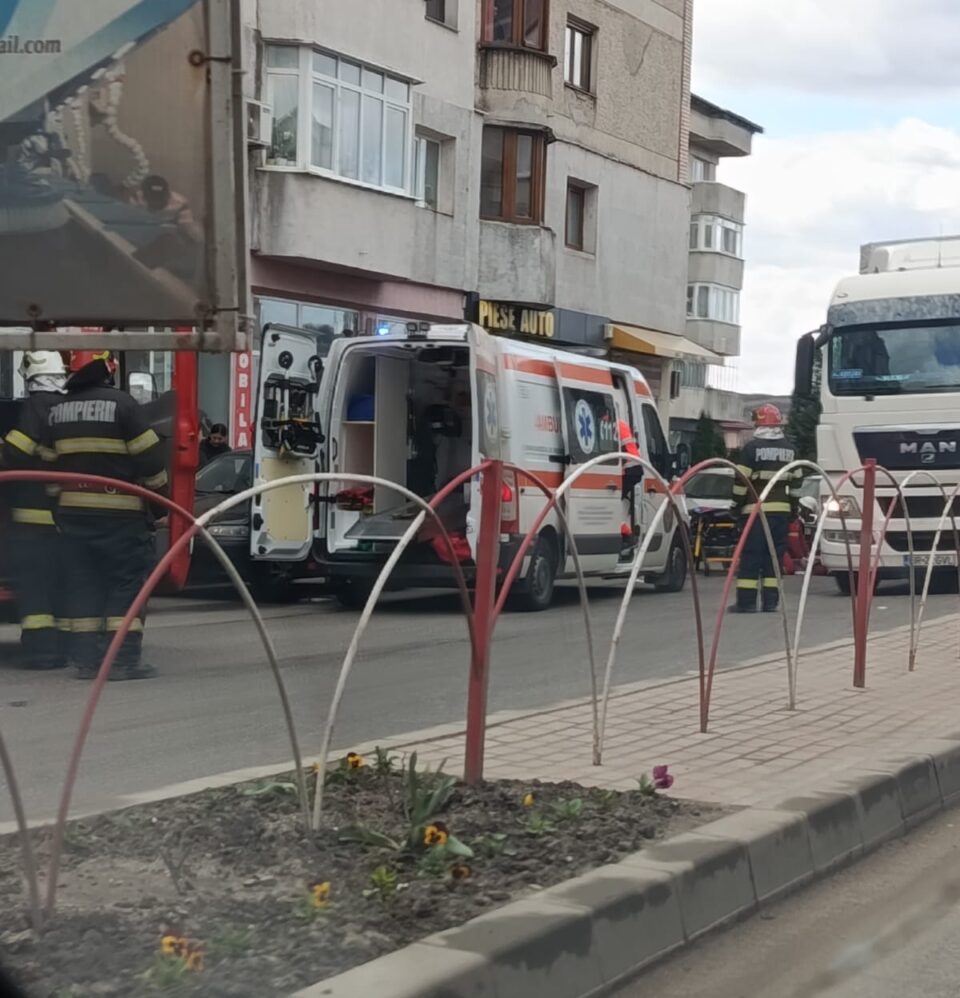 Un tir a trecut efectiv peste o femeie. FOTO www.ziaruldepenet.ro